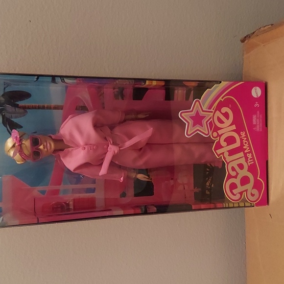 Barbie Movie Dolls - Pink Jumpsuit - Picture 4 of 5